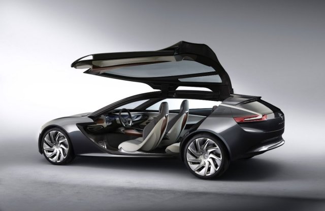 Jegelték az Opel nagy SUV-jának fejlesztését