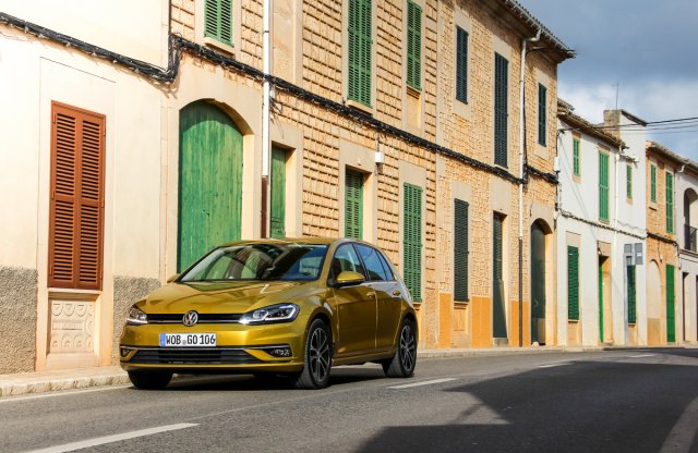 Kéthengerezhet, vagy le is állhat a legújabb TSI motor