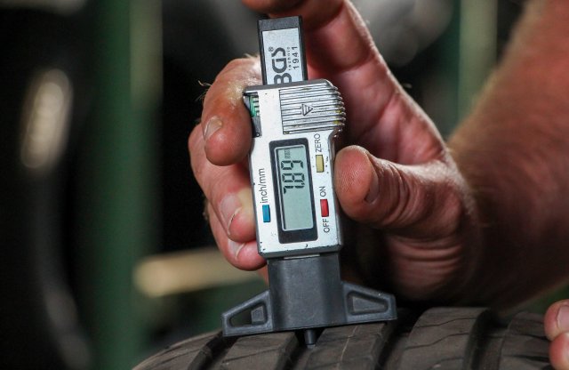 Mennyit koptathatunk el egy autógumiból?