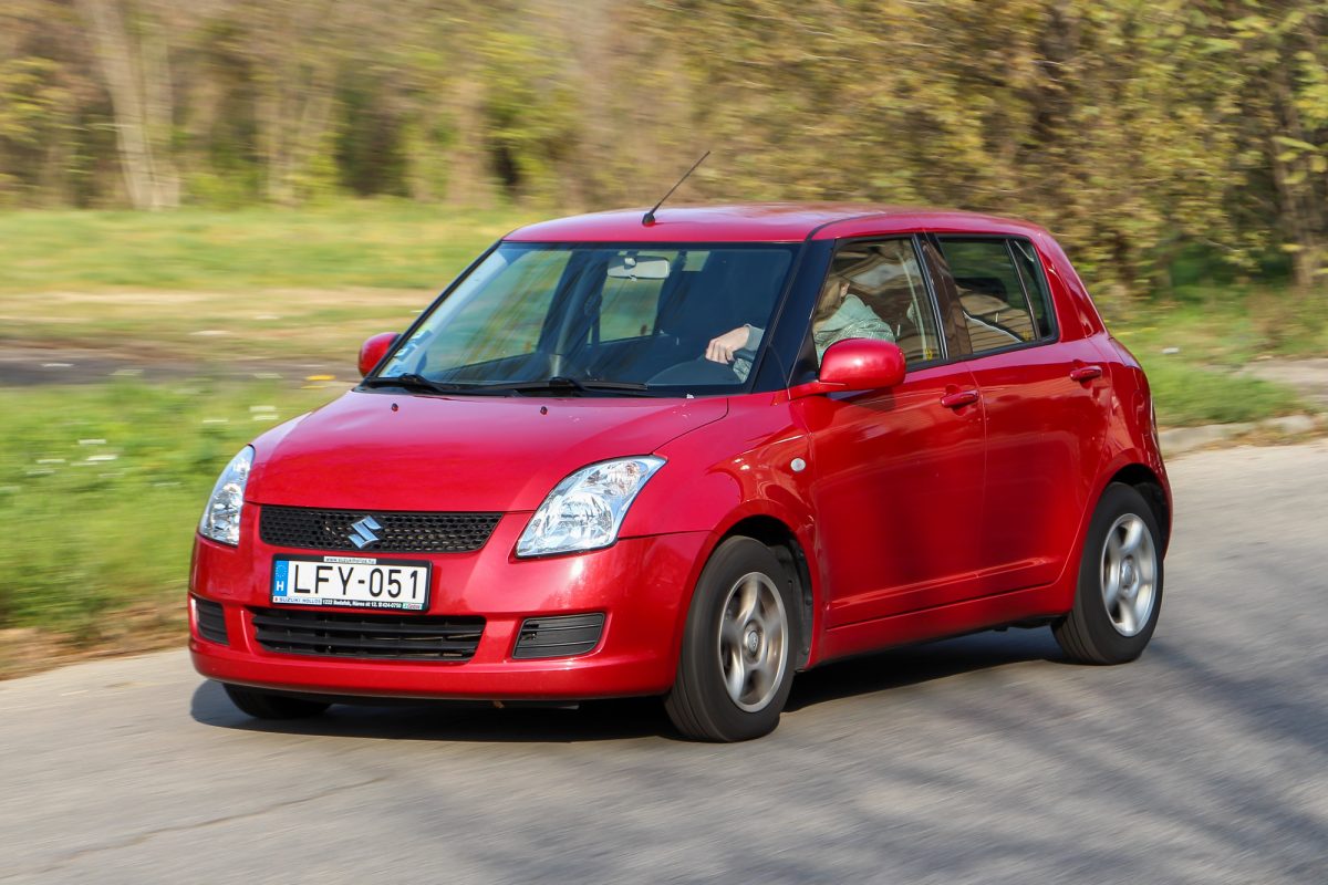 SUZUKI SWIFT