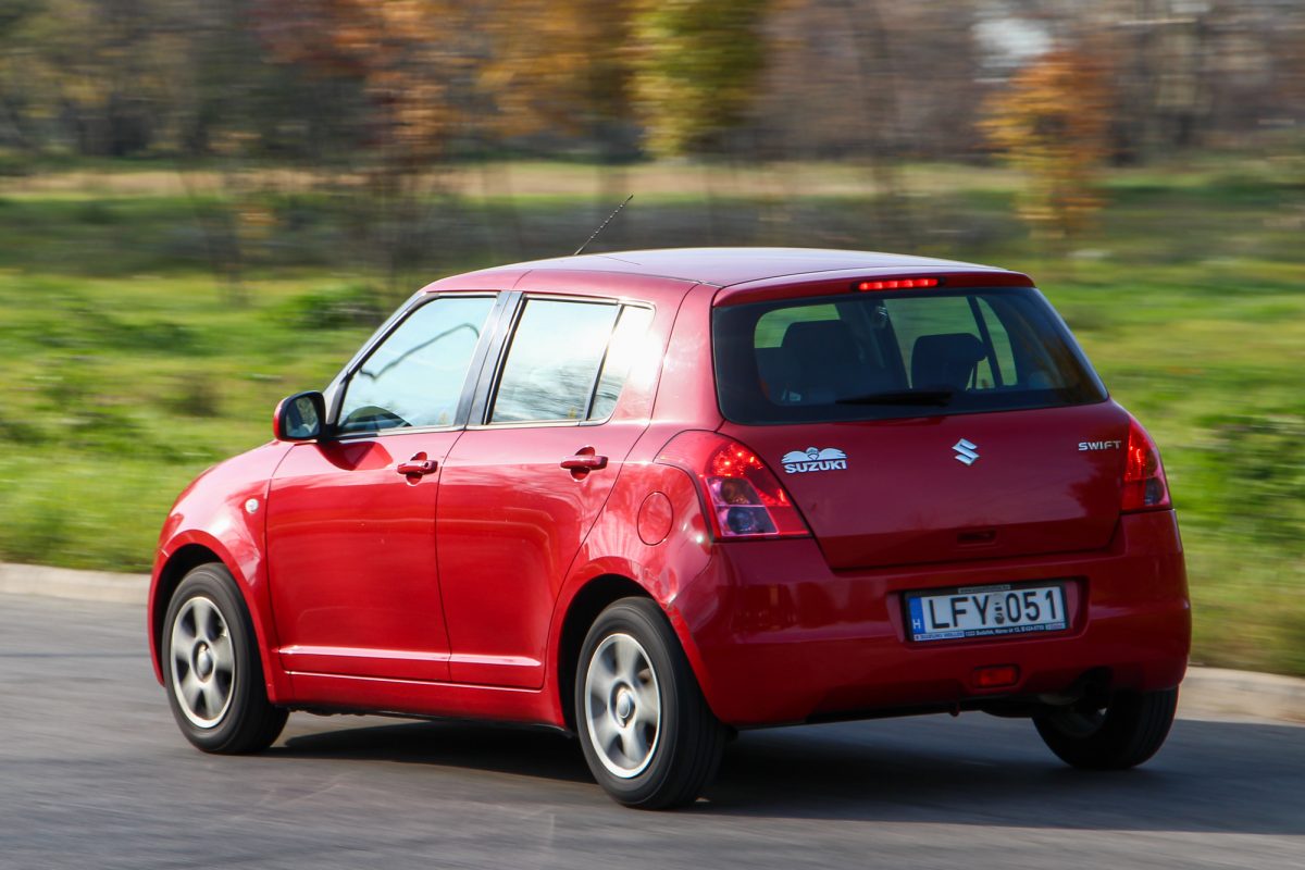 SUZUKI SWIFT