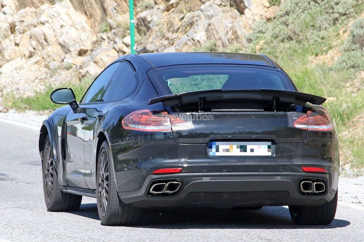 PORSCHE PANAMERA