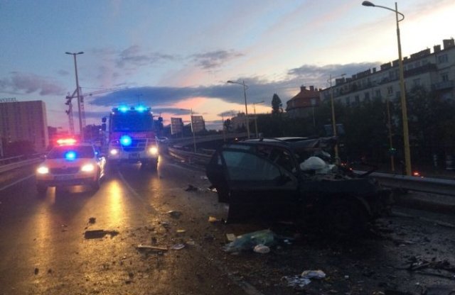 Tragikus baleset – lezárták a BAH csomópont felüljáróját