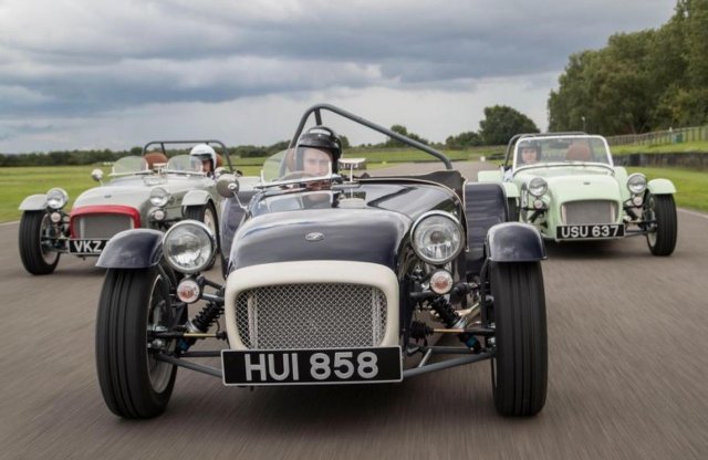 Így lehet szórakoztató 95 ló és három henger