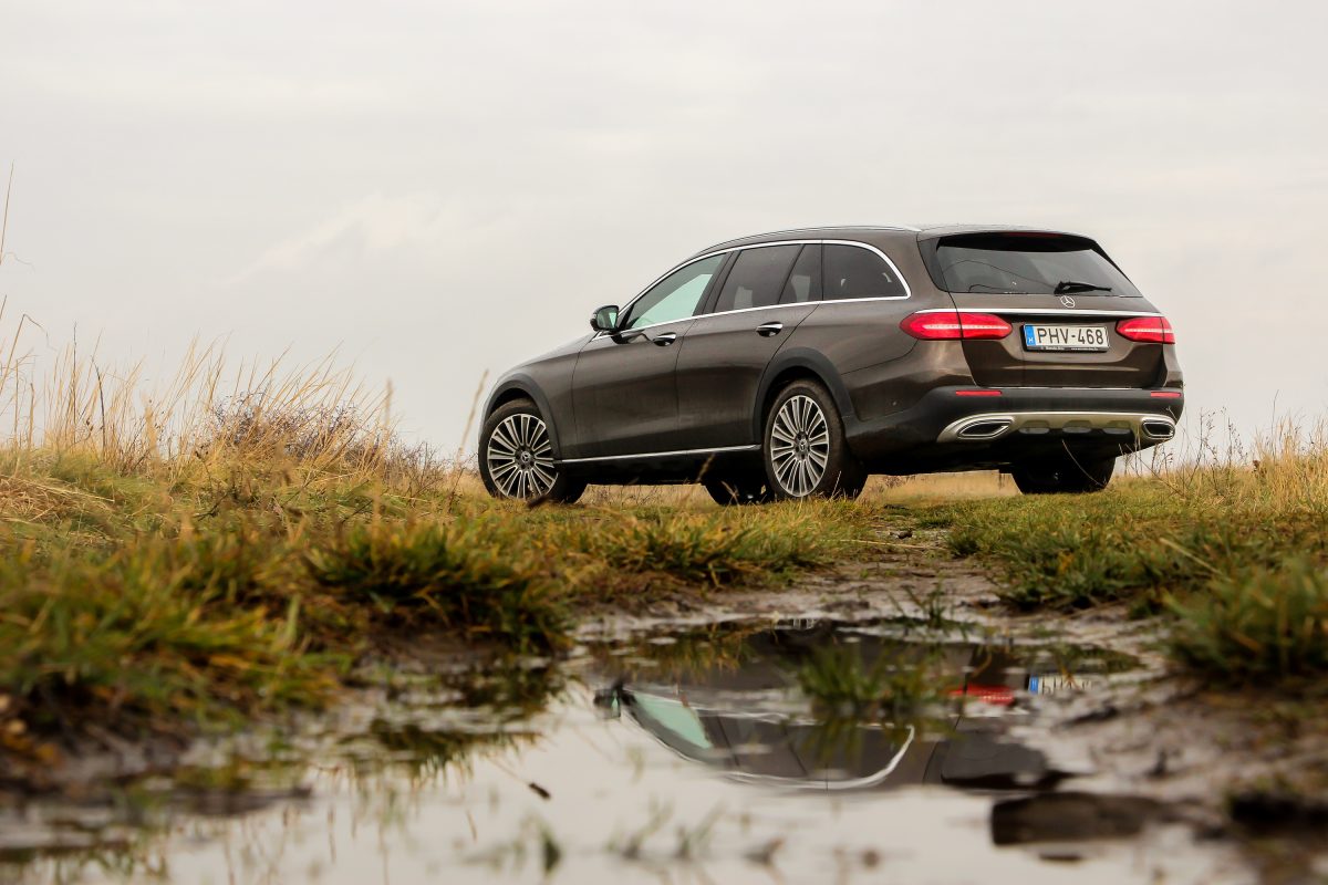 MERCEDES-BENZ E-OSZTÁLY