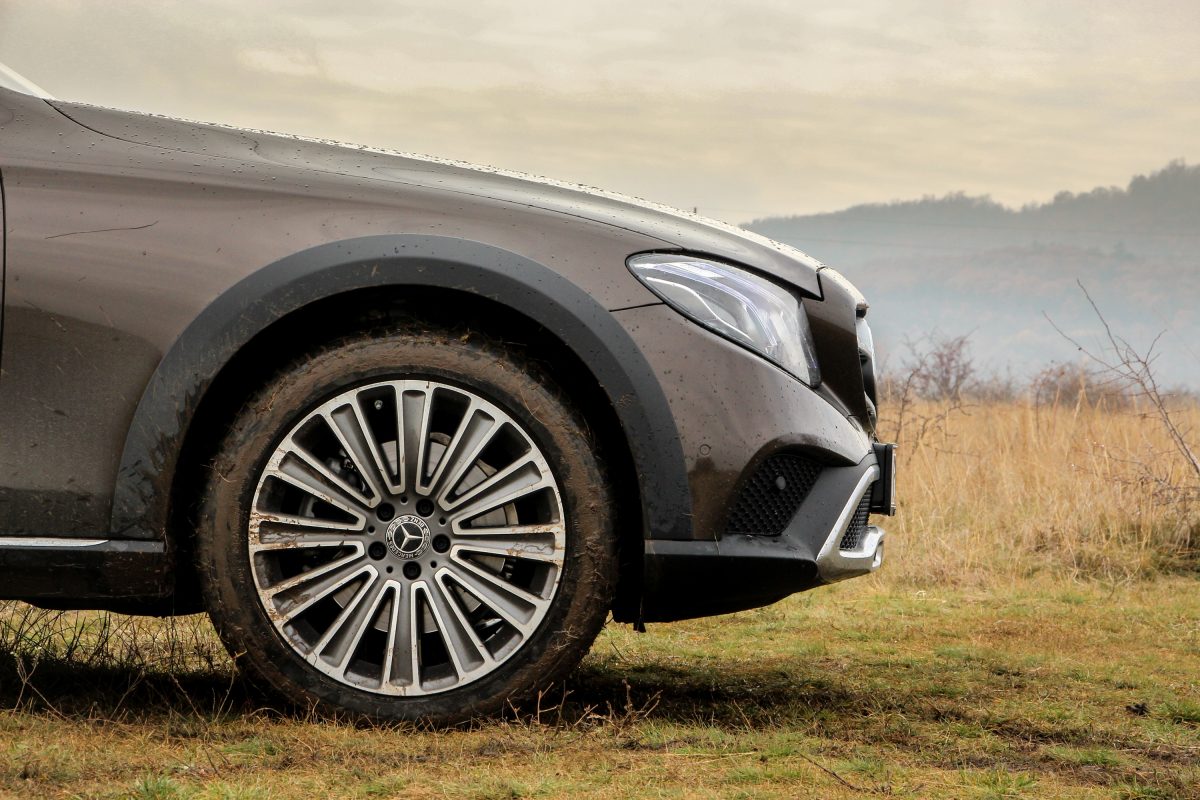 MERCEDES-BENZ E-OSZTÁLY