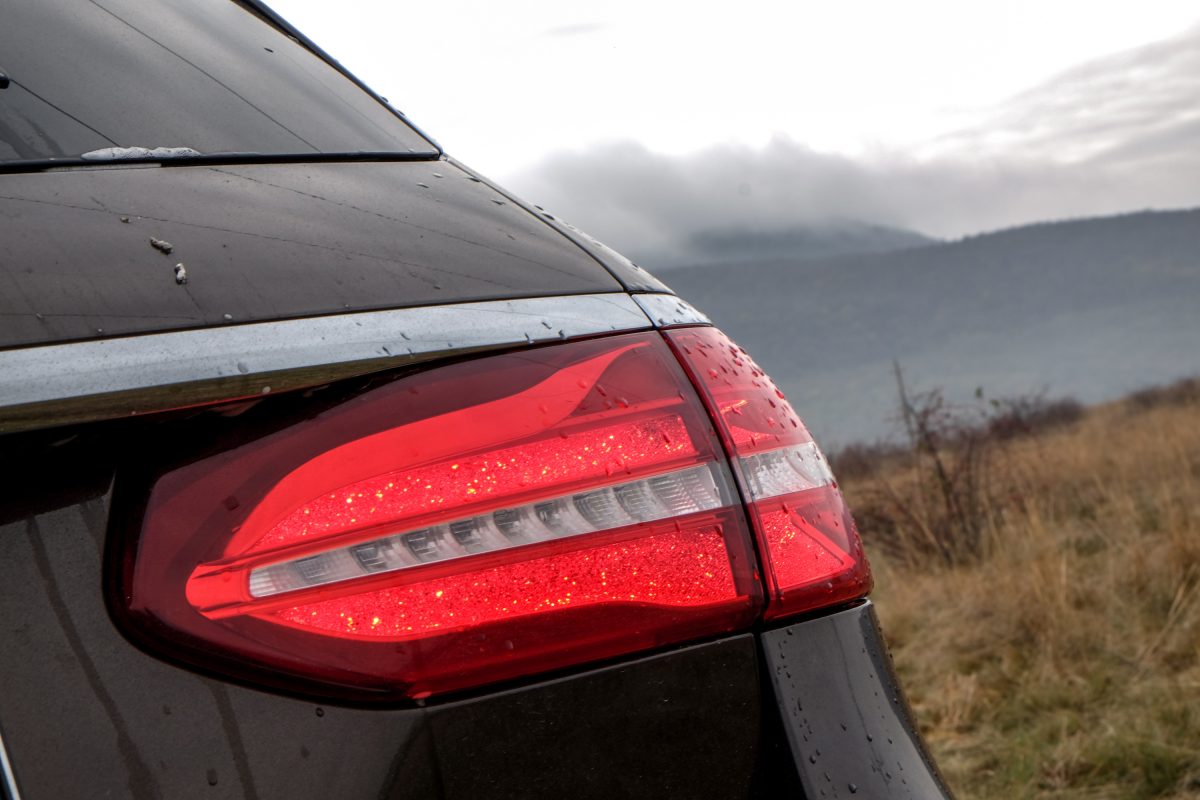 MERCEDES-BENZ E-OSZTÁLY