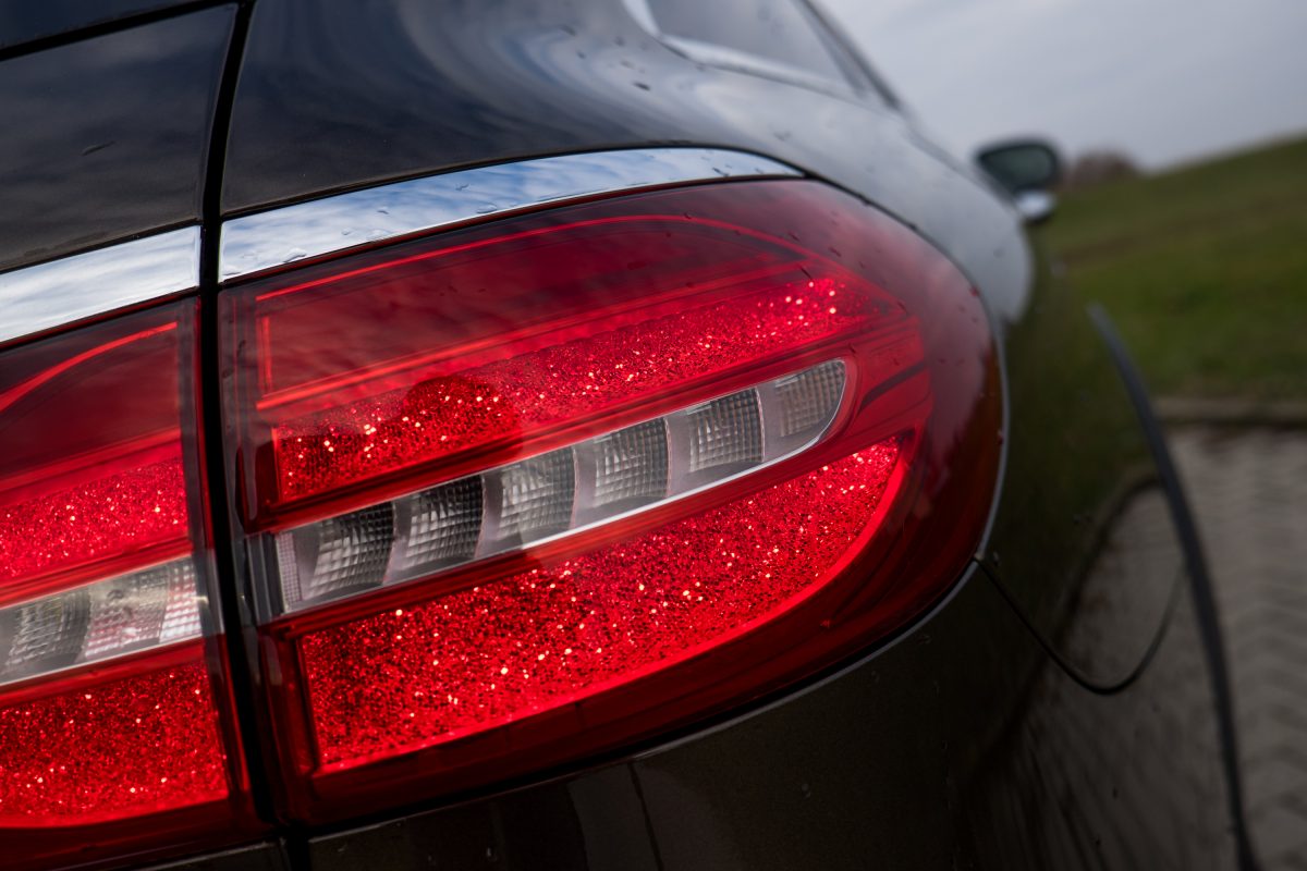 MERCEDES-BENZ E-OSZTÁLY