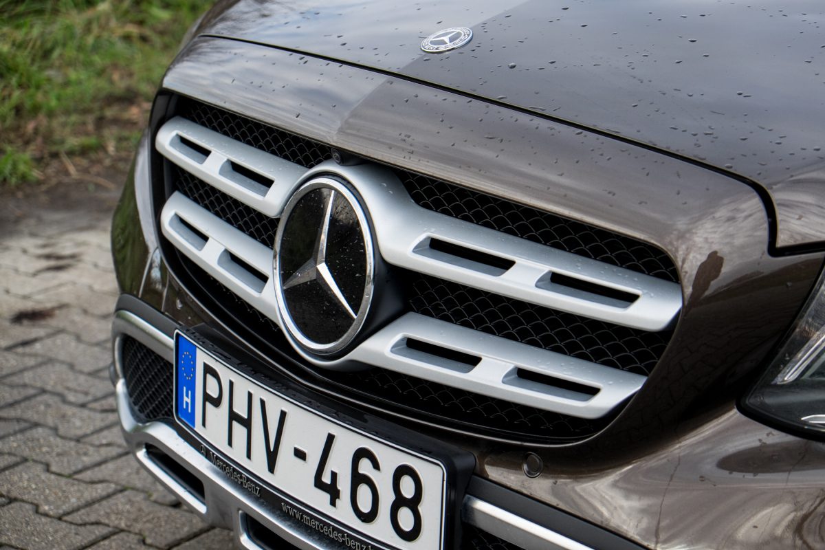 MERCEDES-BENZ E-OSZTÁLY