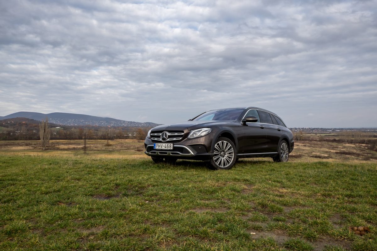 MERCEDES-BENZ E-OSZTÁLY