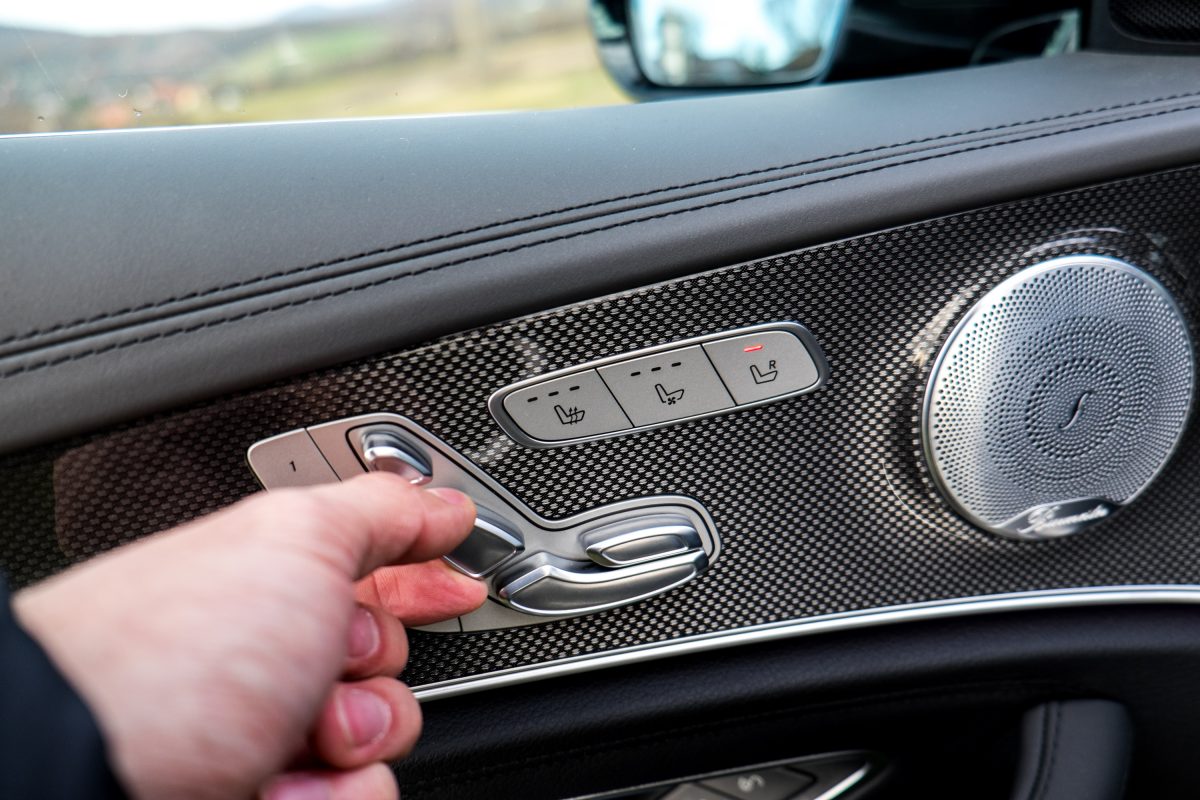 MERCEDES-BENZ E-OSZTÁLY