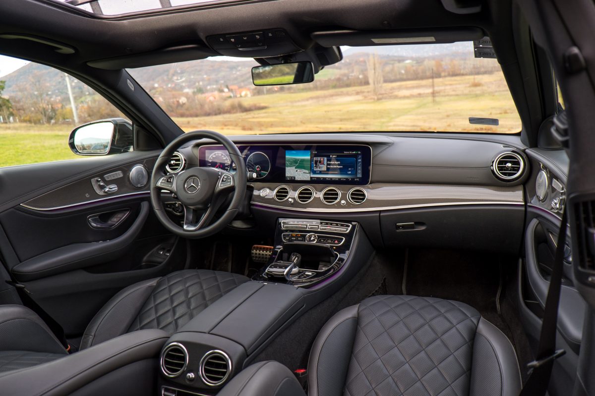 MERCEDES-BENZ E-OSZTÁLY