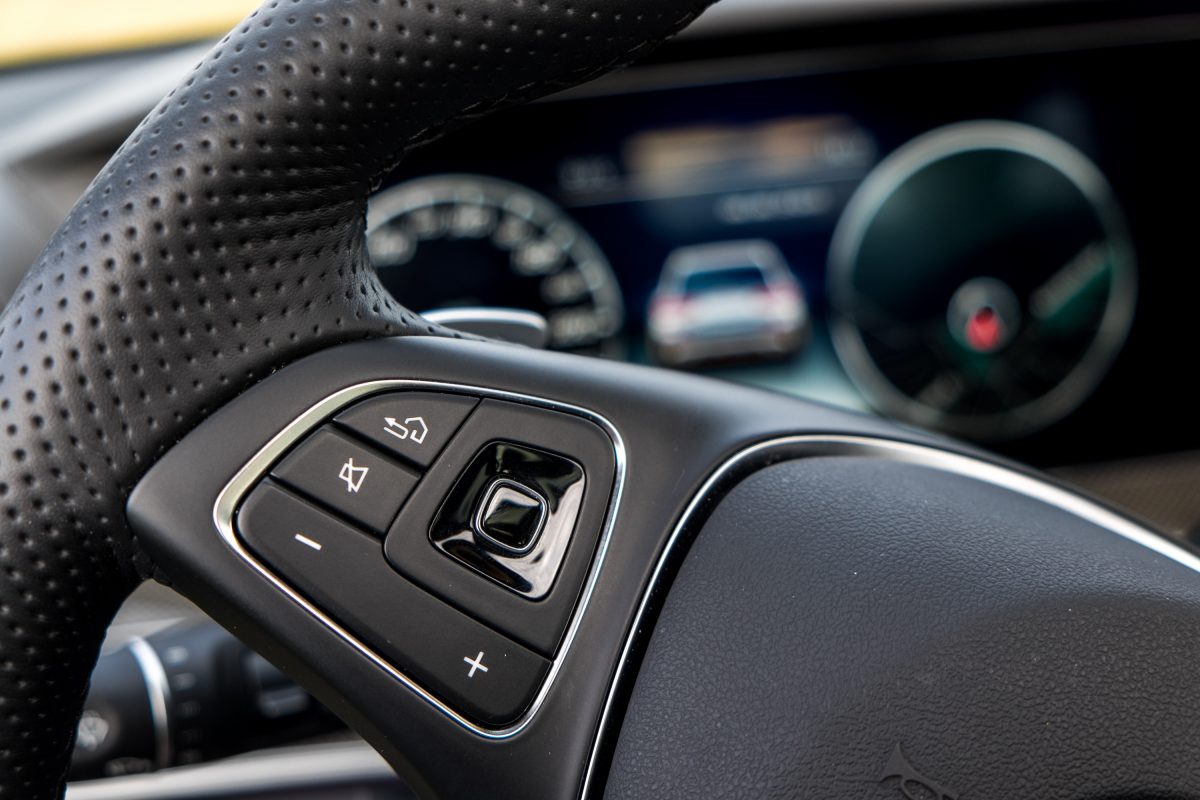 MERCEDES-BENZ E-OSZTÁLY