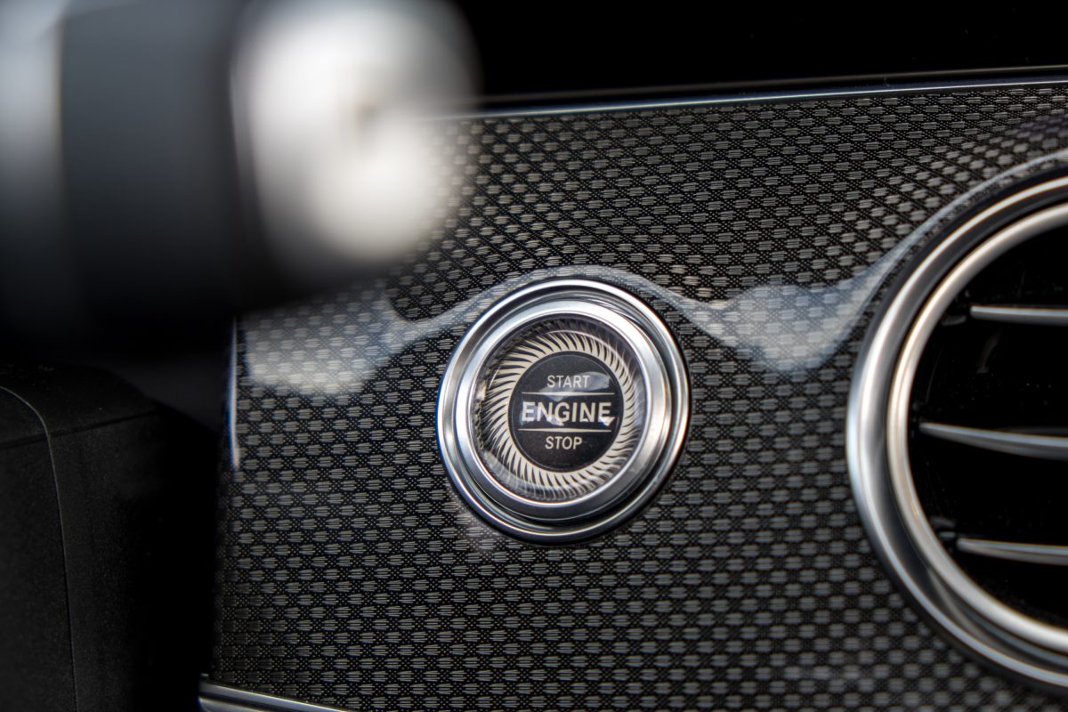 MERCEDES-BENZ E-OSZTÁLY