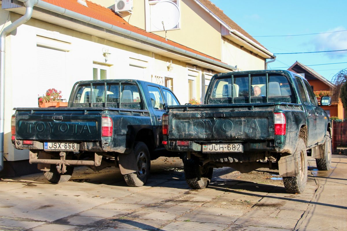 TOYOTA HI LUX