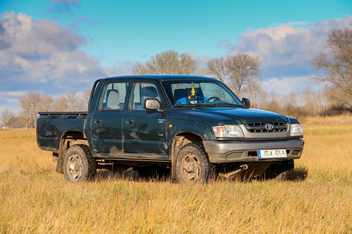 TOYOTA HI LUX
