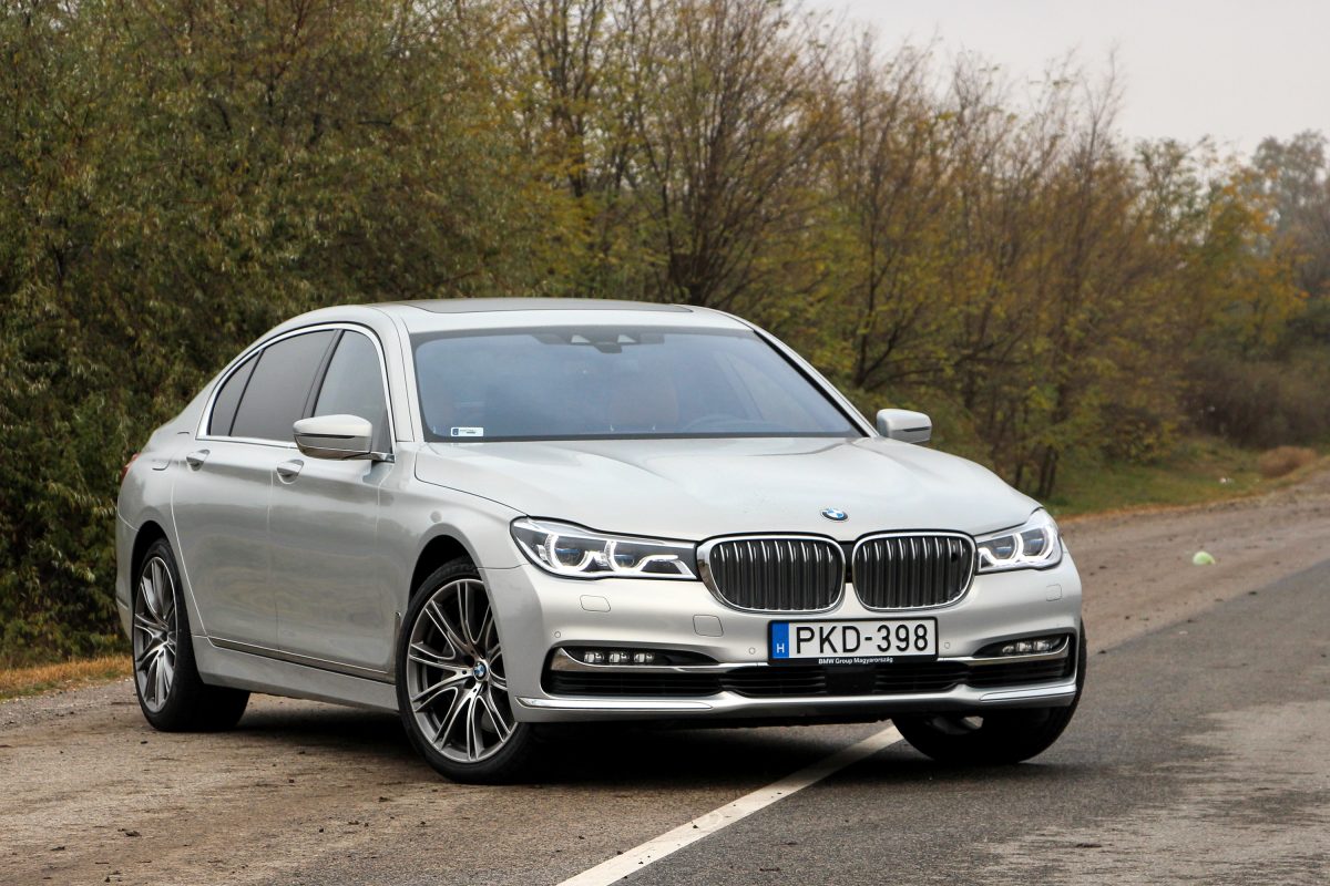 BMW 7-ES SOROZAT
