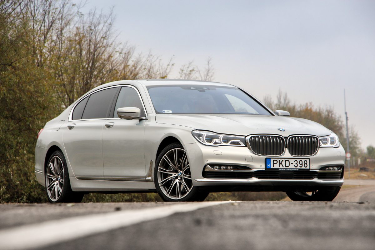 BMW 7-ES SOROZAT