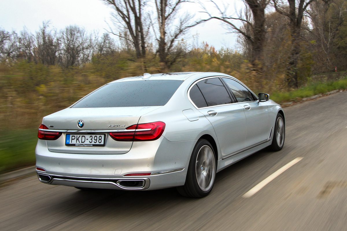 BMW 7-ES SOROZAT