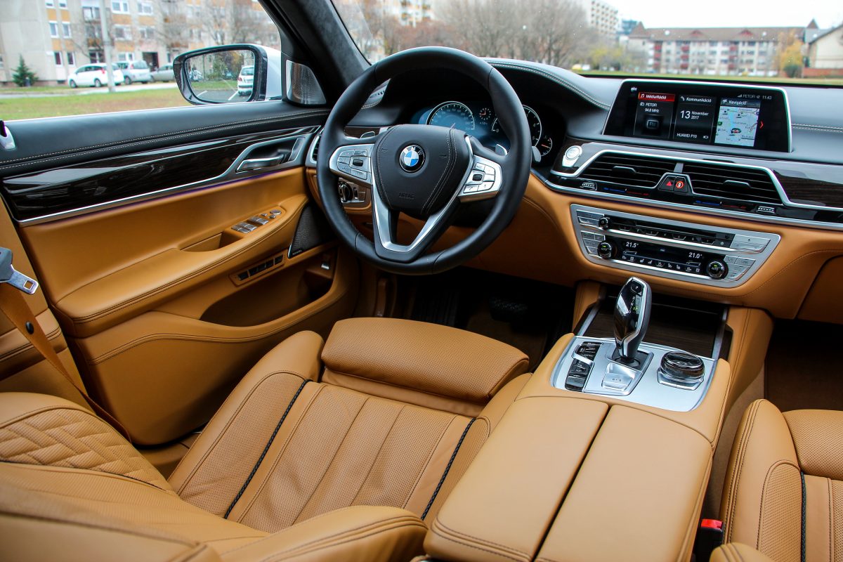 BMW 7-ES SOROZAT