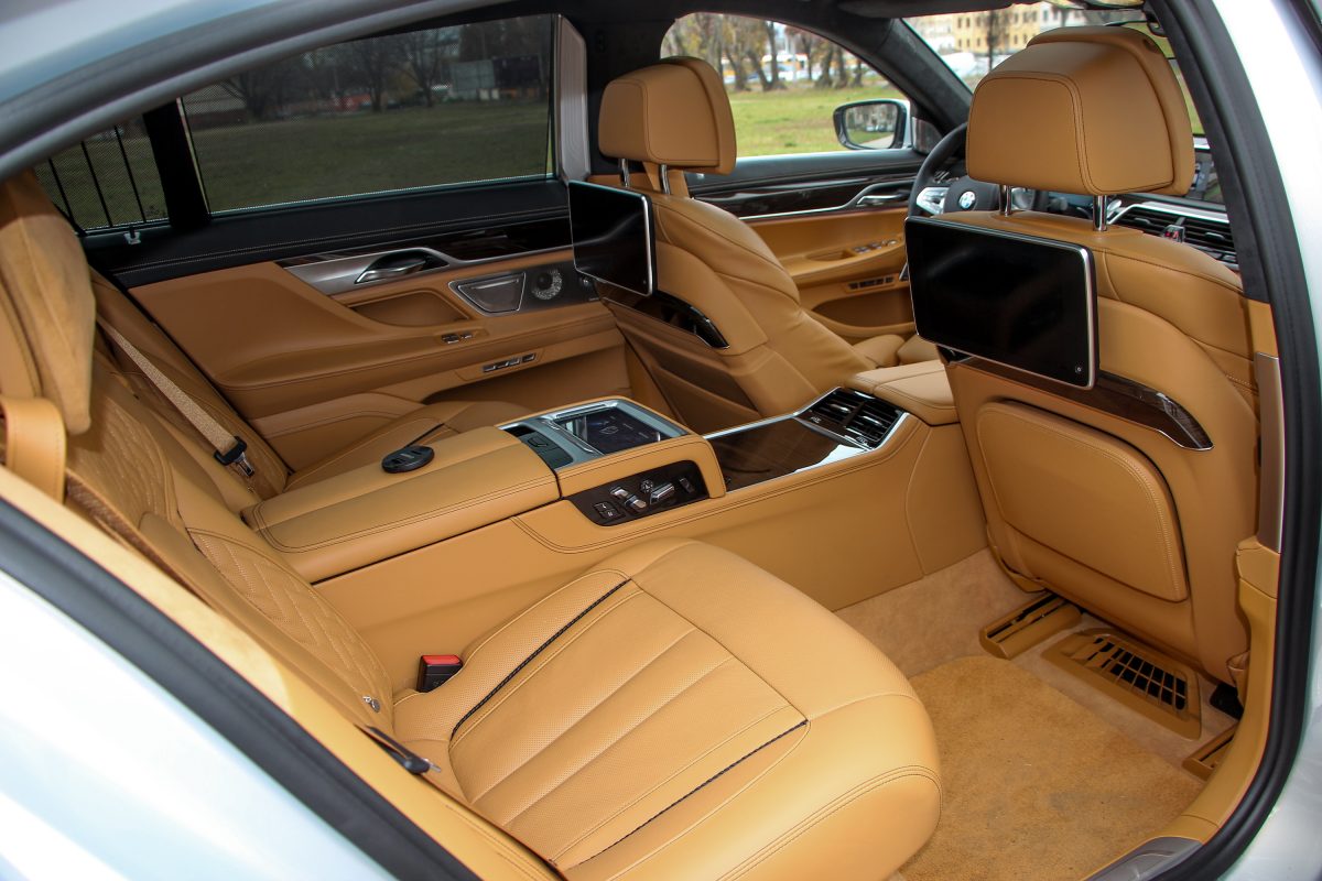BMW 7-ES SOROZAT