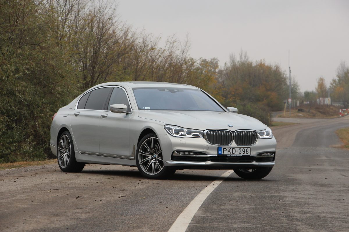 BMW 7-ES SOROZAT