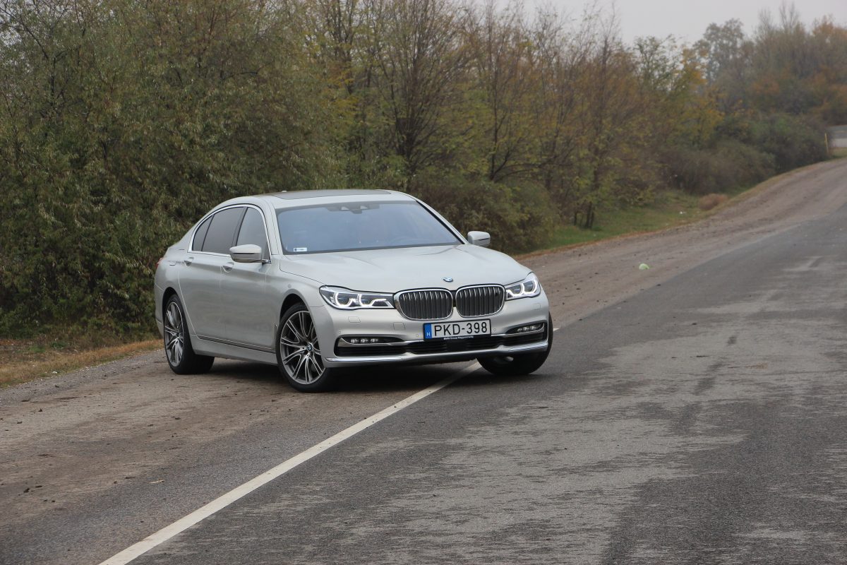 BMW 7-ES SOROZAT