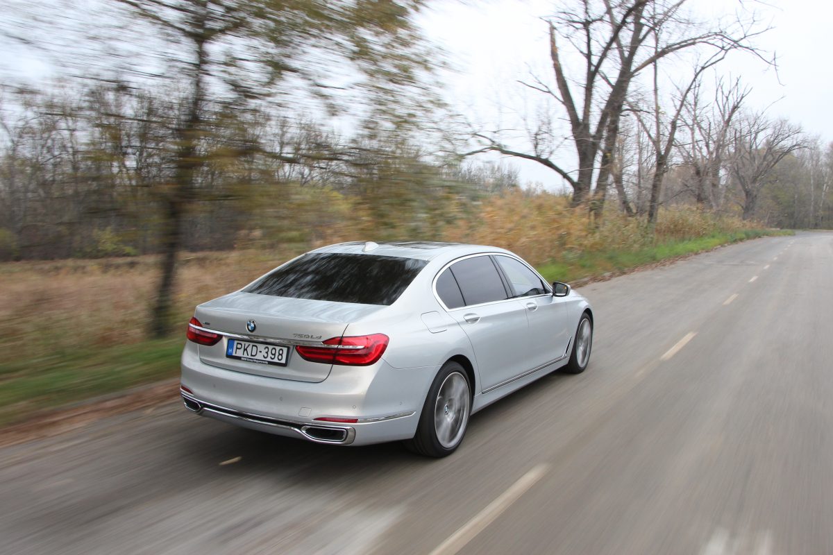 BMW 7-ES SOROZAT