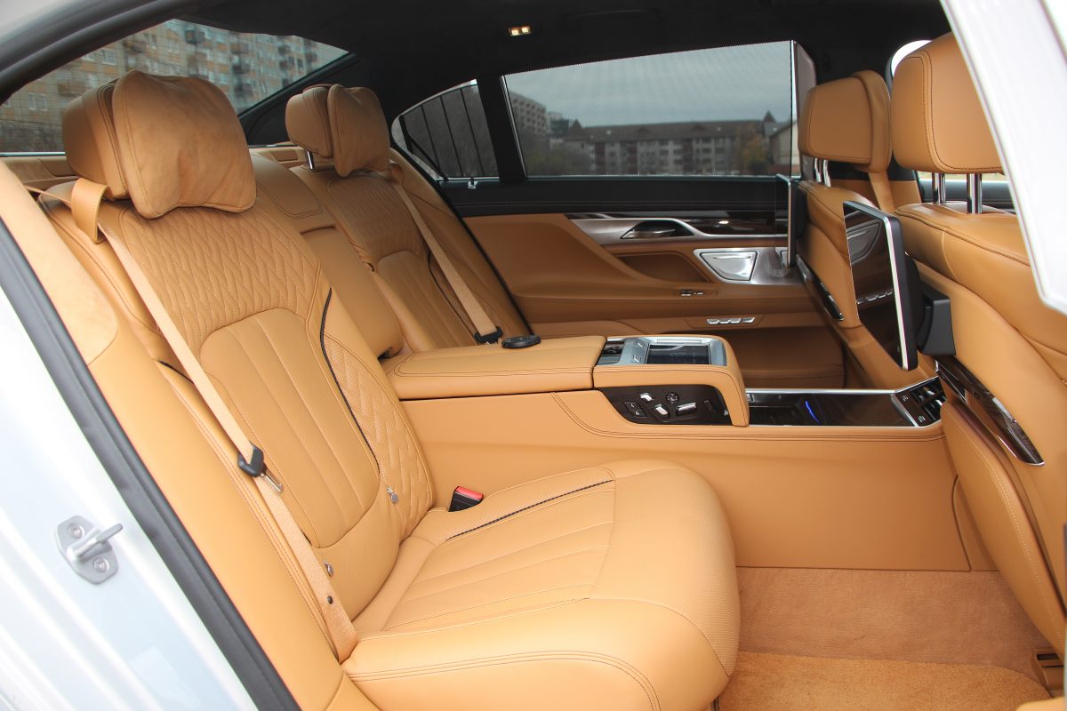 BMW 7-ES SOROZAT