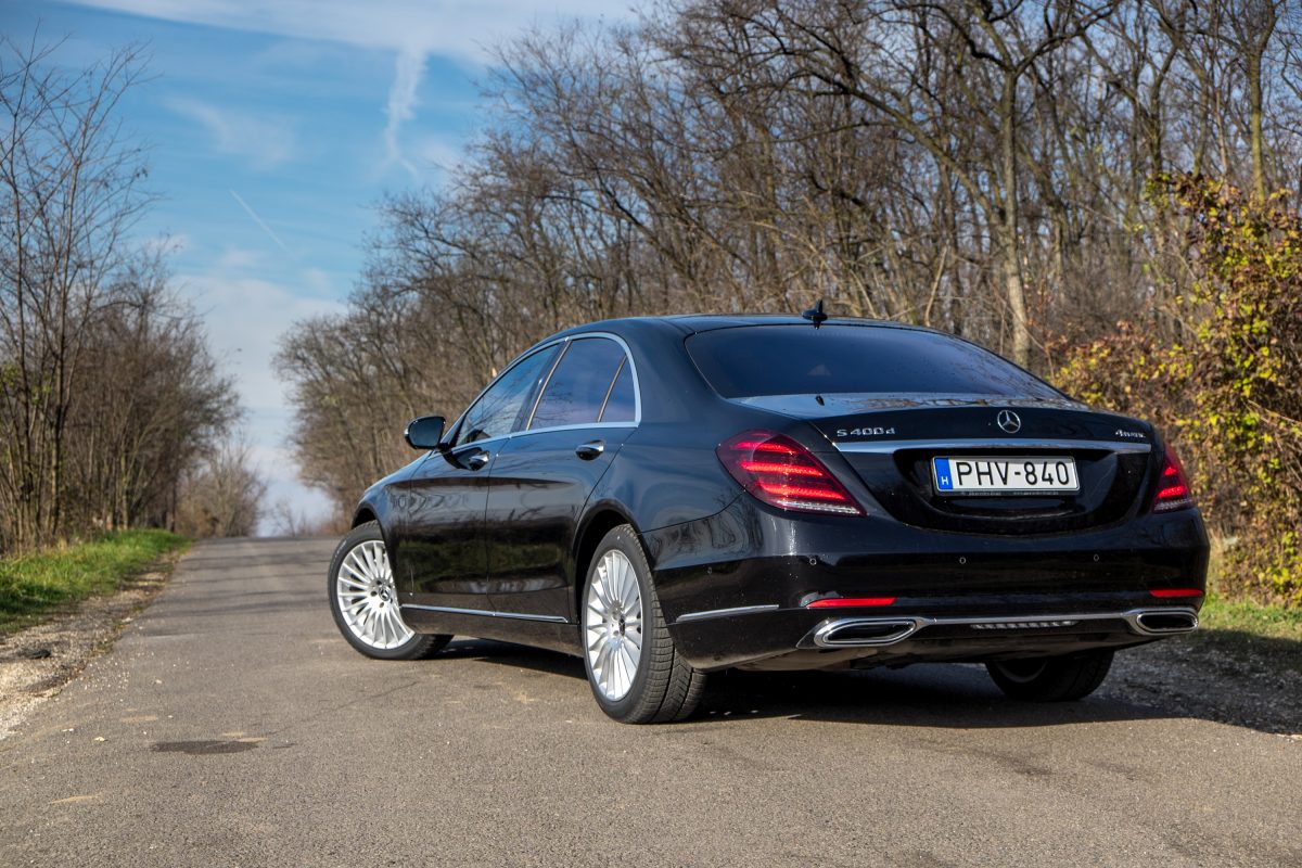 MERCEDES-BENZ S-OSZTÁLY