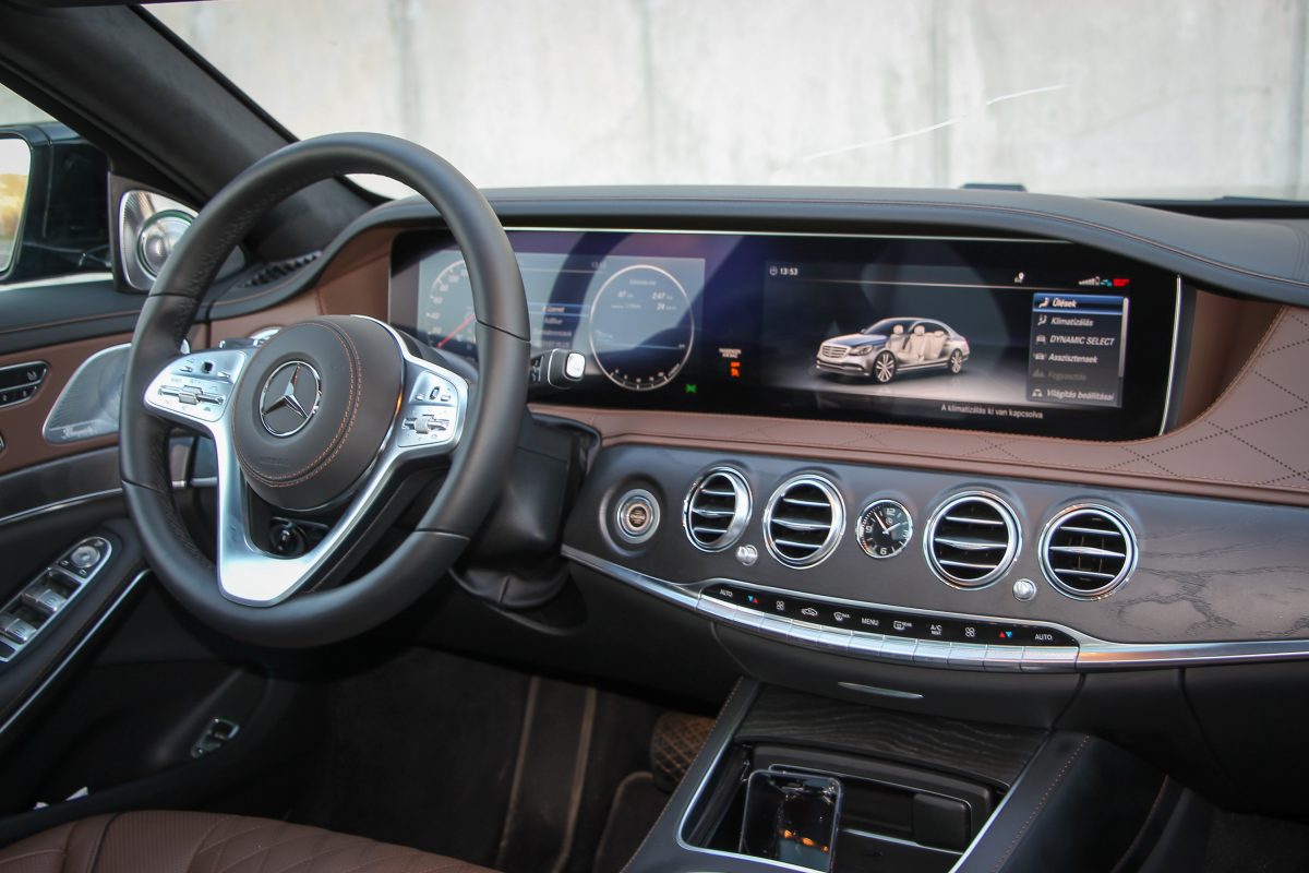 MERCEDES-BENZ S-OSZTÁLY