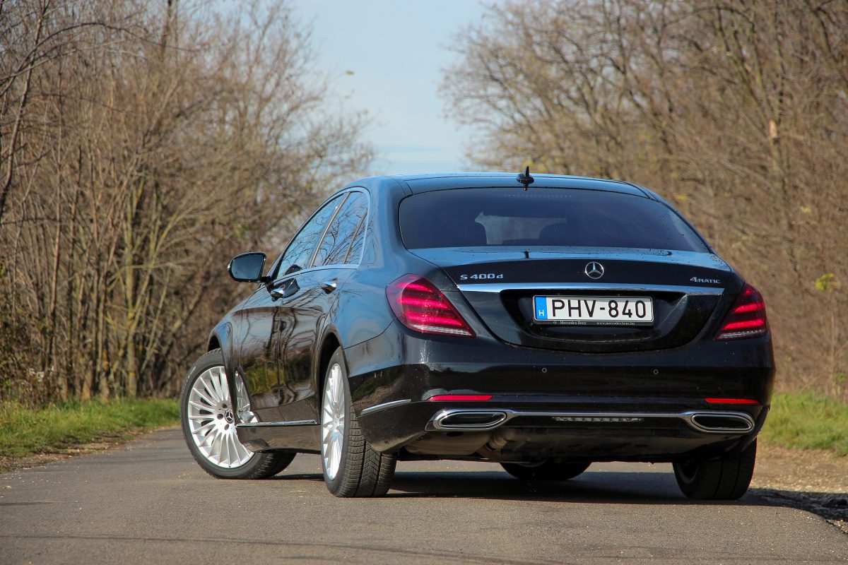 MERCEDES-BENZ S-OSZTÁLY