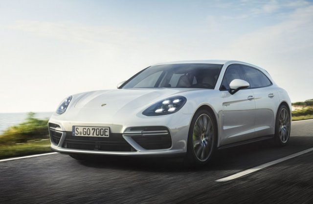 Sport Turismoként is elérhető a csúcs Porsche Panamera