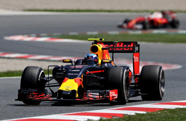 Mélyebb együttműködés a Red Bull és az Aston Martin között