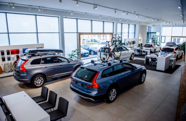 Hatékonyabb szerviz, szebb szalon a Volvónál