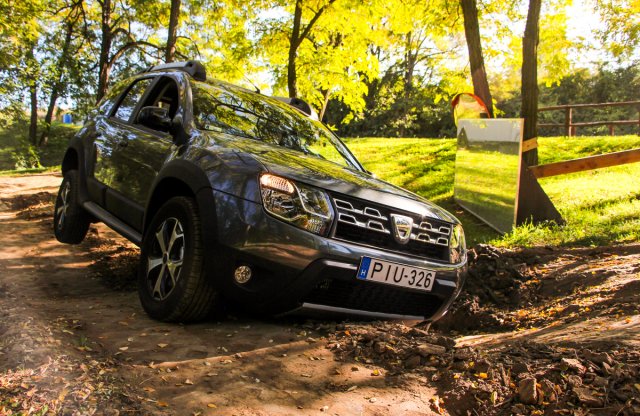 Neked egy fullos Duster kell! – automata Duster teszt