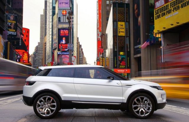 A kínaiak miatt nincsenek Land Rover tanulmányok