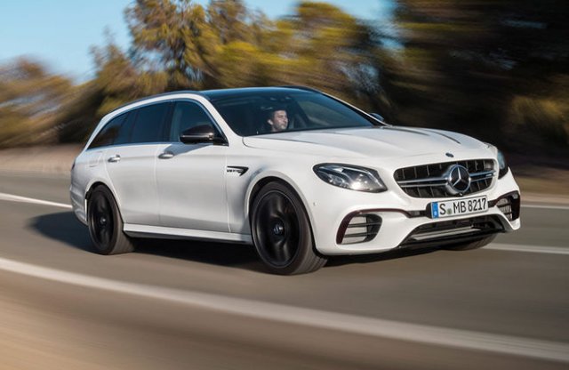 A Mercedesé a leggyorsabb kombi a Nürburgringen