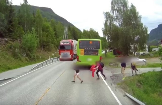 Ezért tanítsd meg a gyereket közlekedni