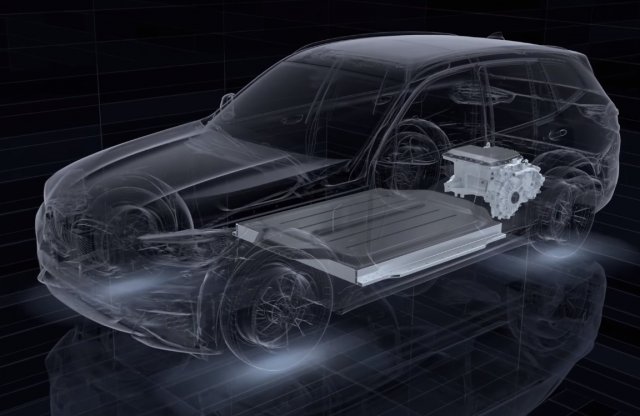 Farmotoros lesz az elektromos BMW X3?