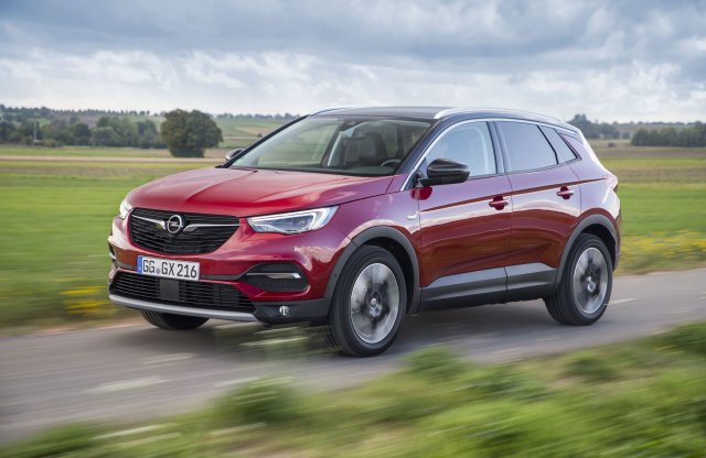 Rendes motort kap az Opel Grandland X