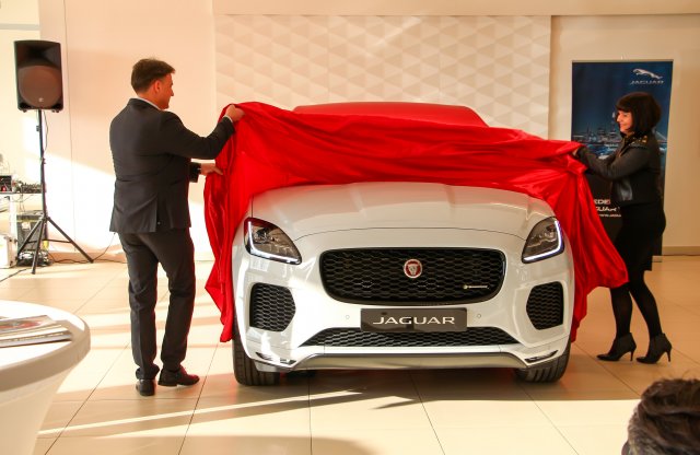 Már 10 millió forint alatt is van Jaugar SUV, az E-Pace