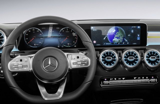 MBUX - jön a Mercedes új infotainment rendszere