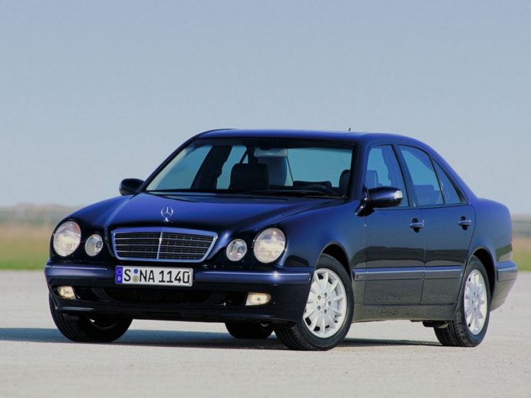 MERCEDES-BENZ E-OSZTÁLY
