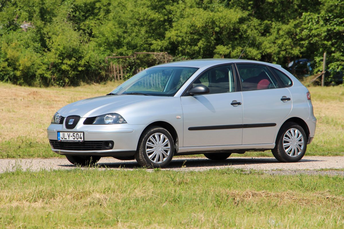 SEAT IBIZA