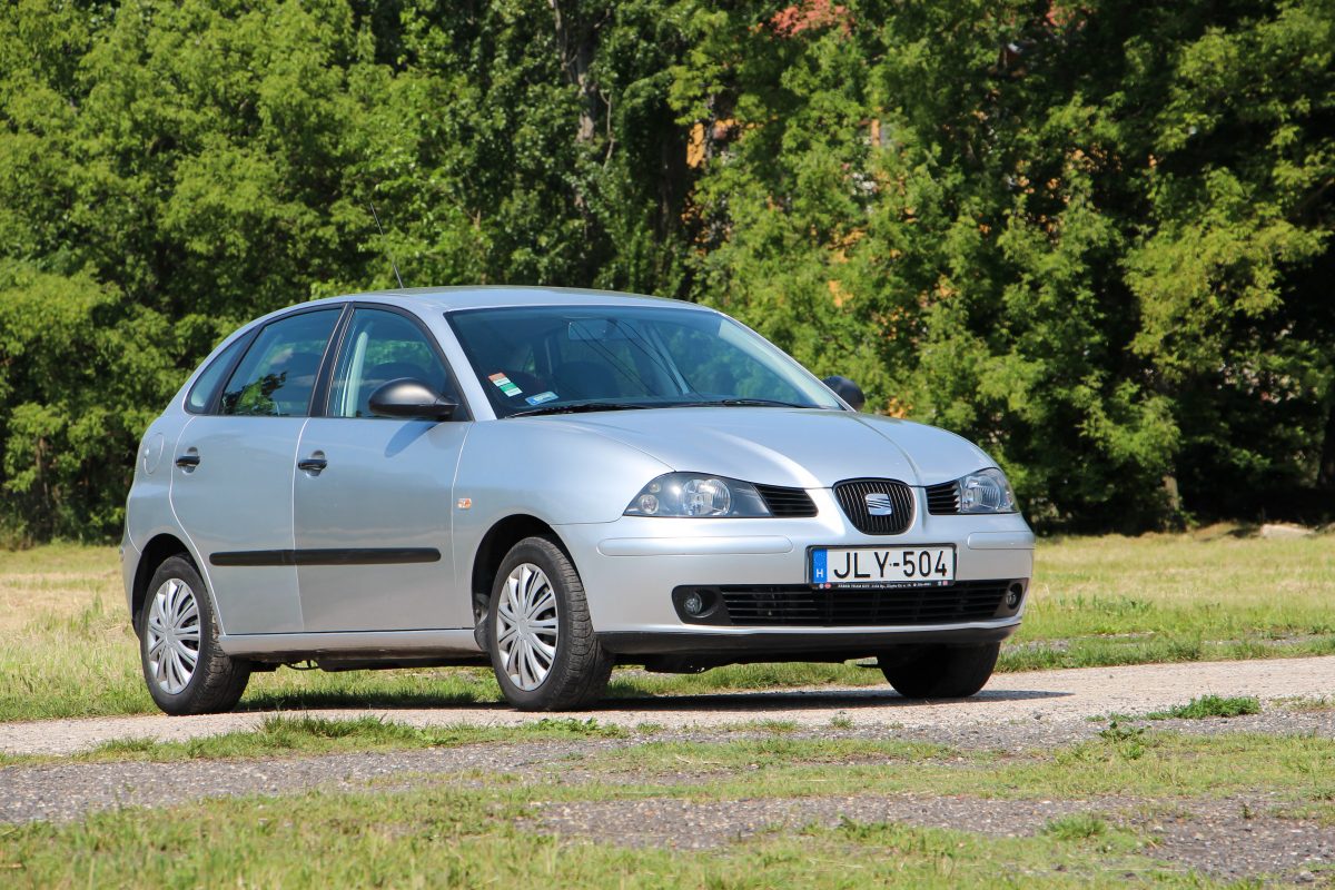 SEAT IBIZA