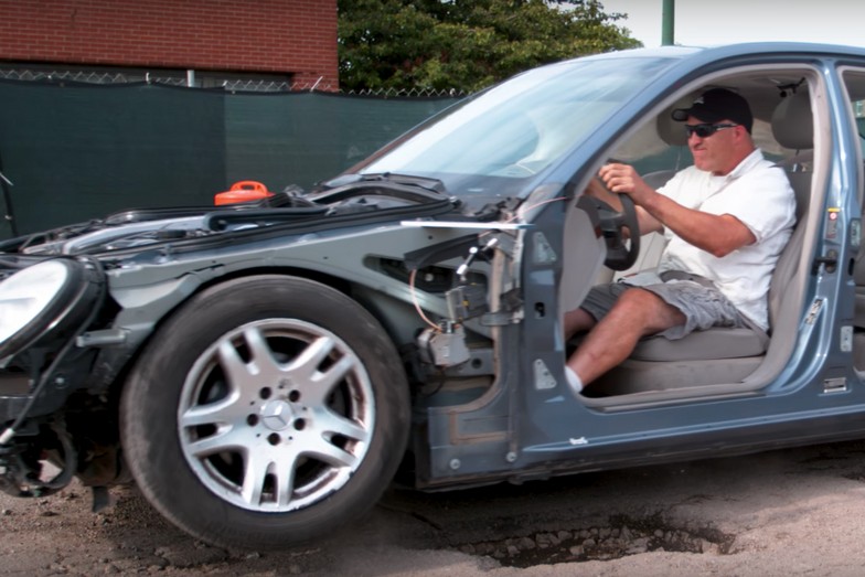 MERCEDES-BENZ E-OSZTÁLY