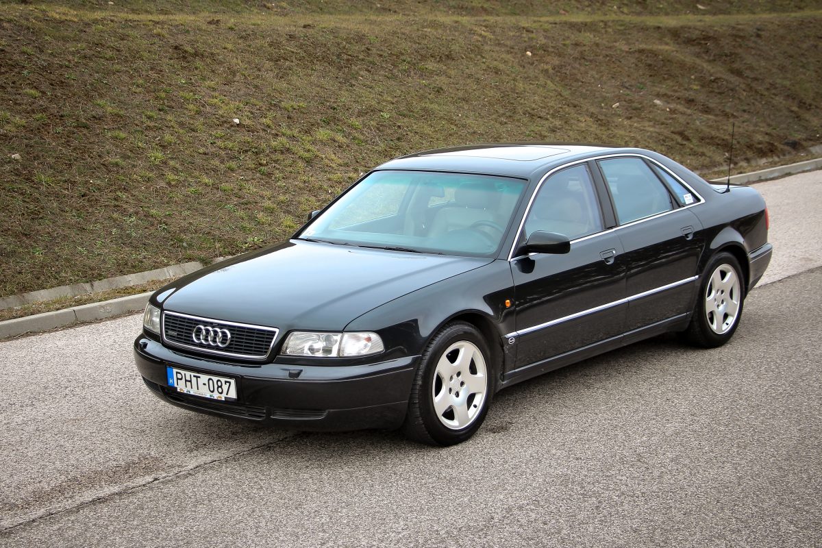 AUDI A8