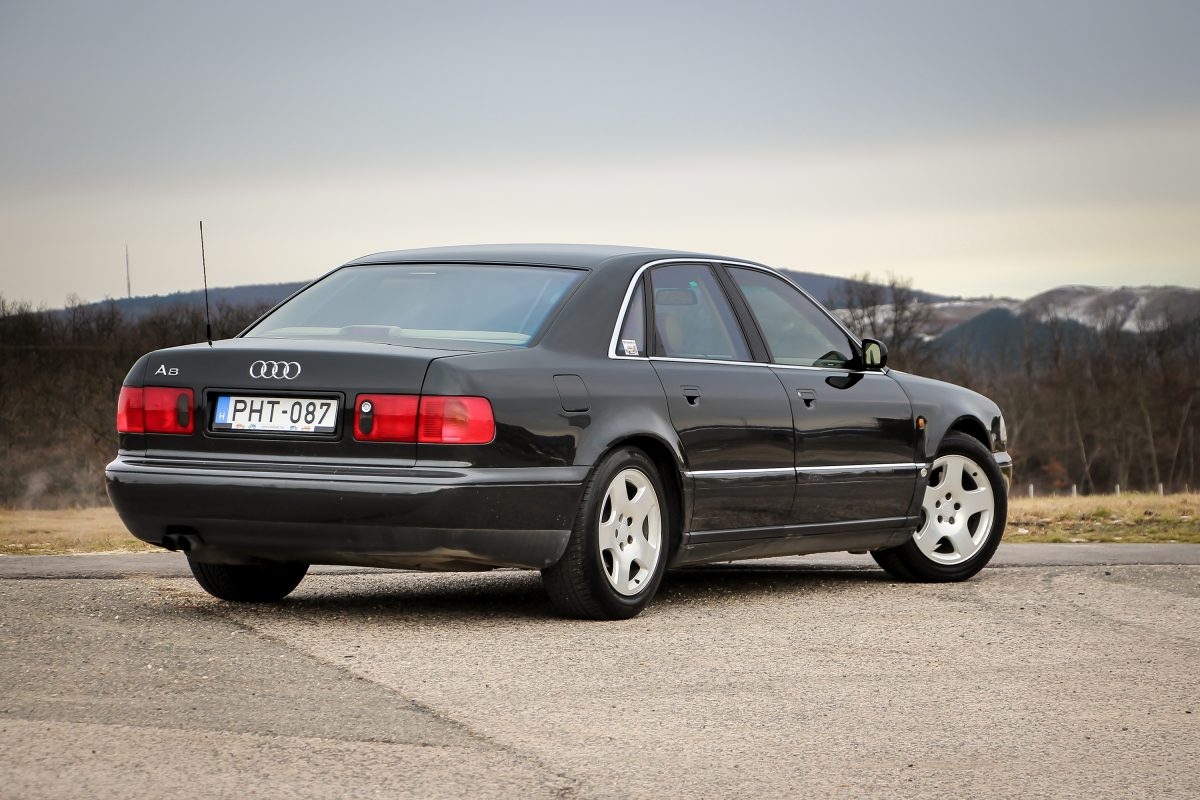 AUDI A8
