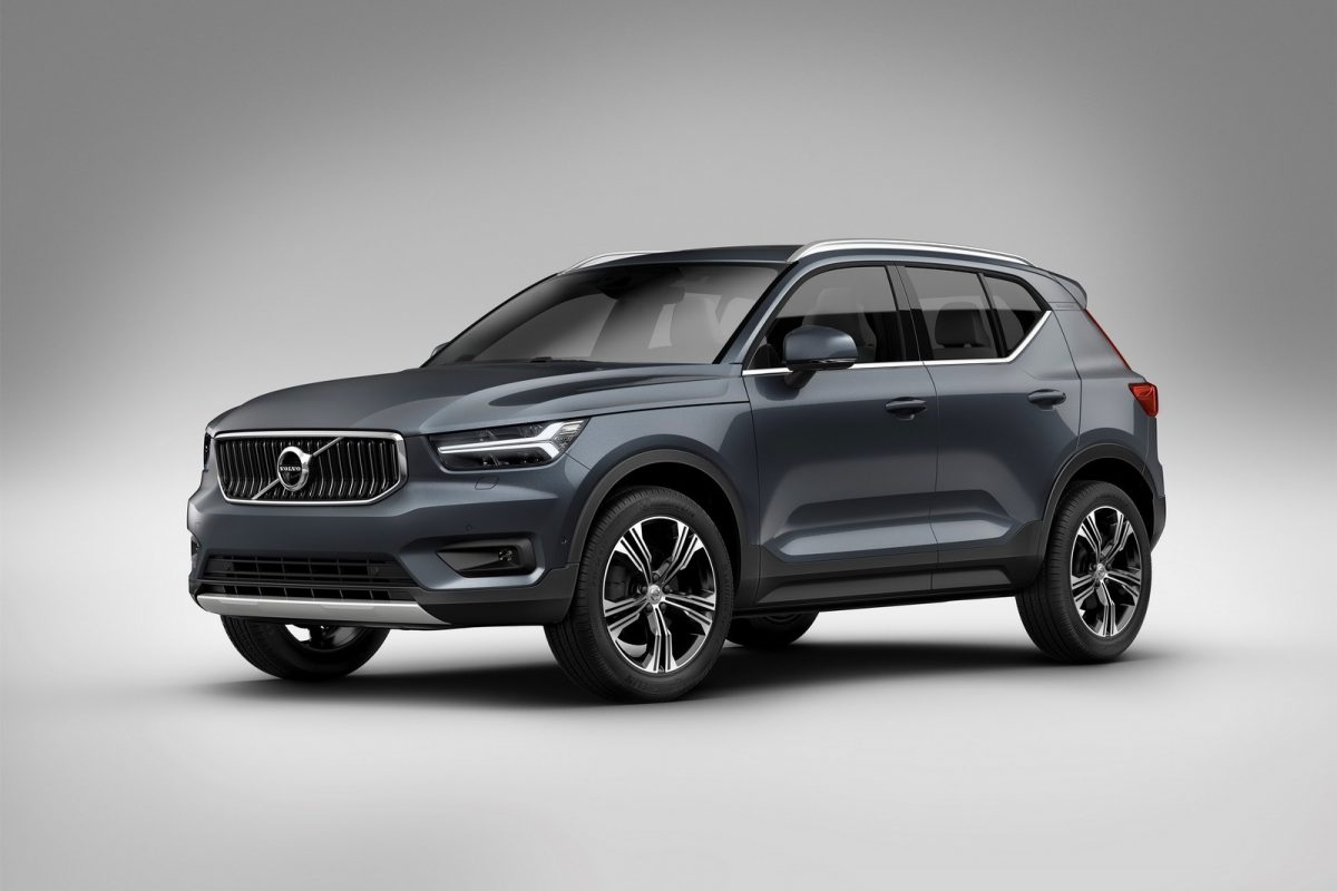 VOLVO XC40